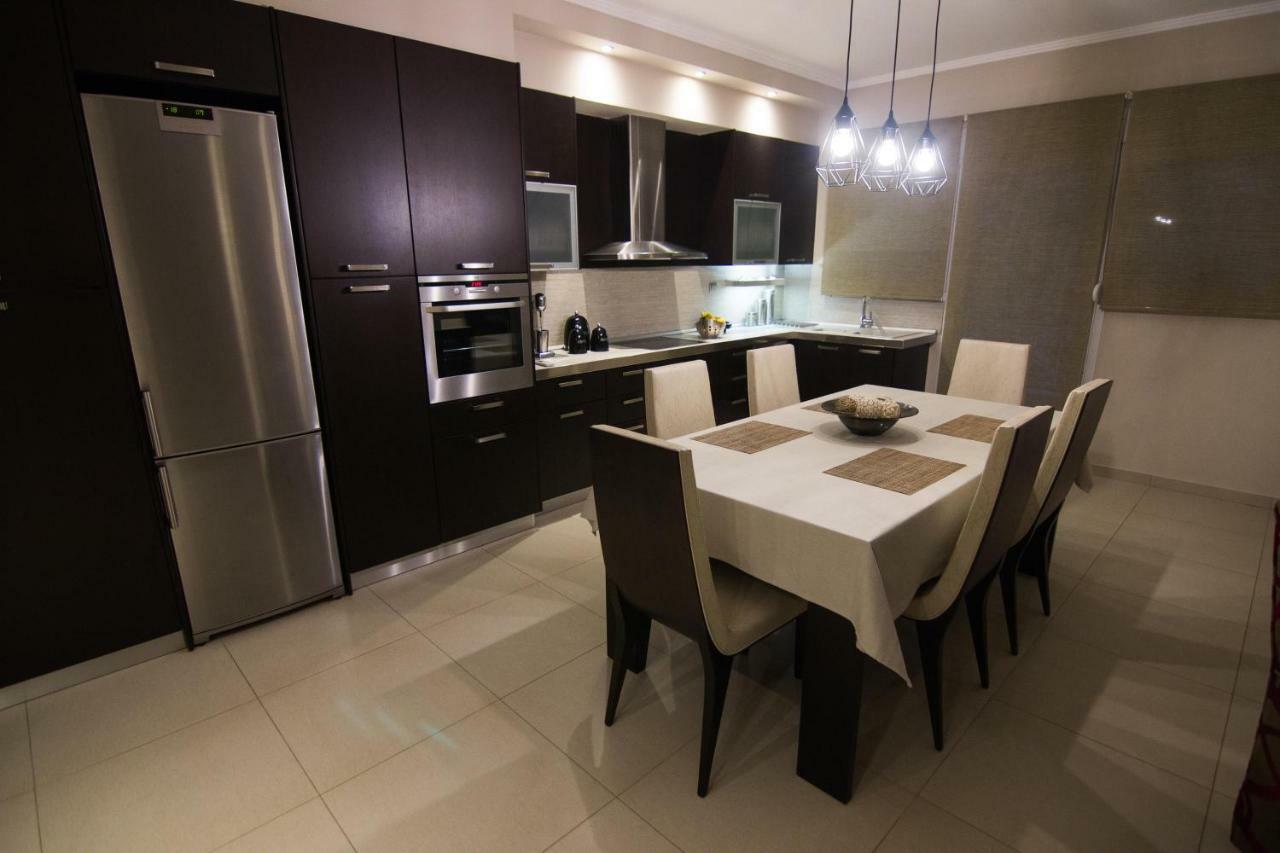 קאלאבאקה Mary'S Modern And Elegant Apartment מראה חיצוני תמונה